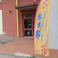 Banchini informativi di Sociolab davanti alle scuole